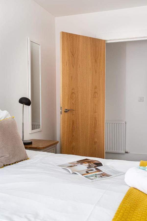 Modern Luxury Apartment, Sleeps 6, Best Location ベルファスト エクステリア 写真