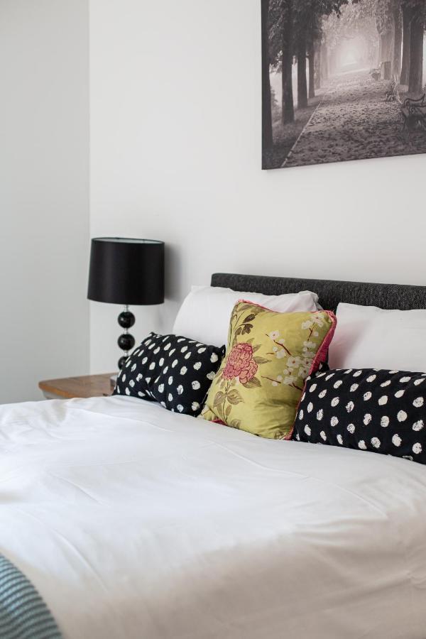 Modern Luxury Apartment, Sleeps 6, Best Location ベルファスト エクステリア 写真