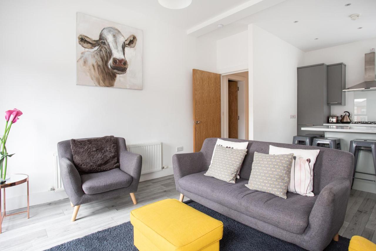 Modern Luxury Apartment, Sleeps 6, Best Location ベルファスト エクステリア 写真